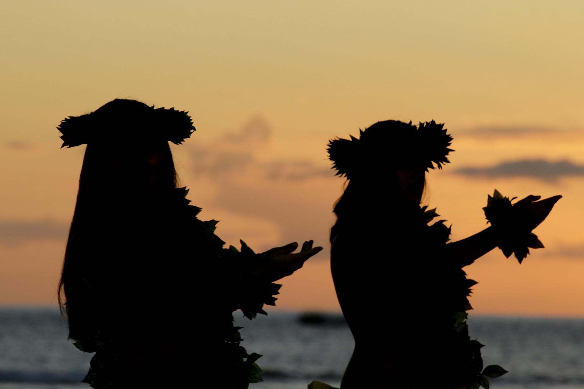Luau Show