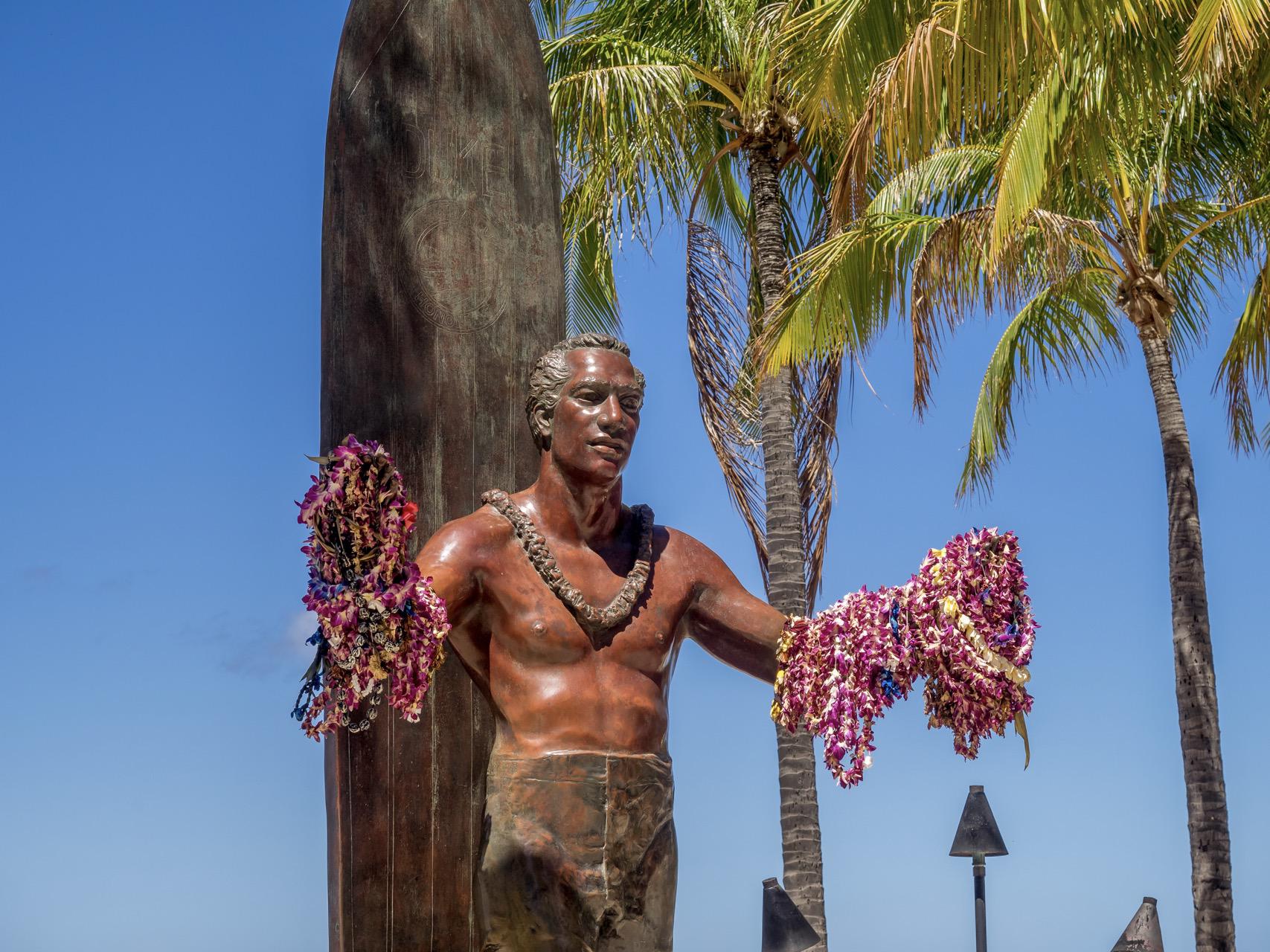 Duke Paoa Kahanamoku Statue - The Famous Hawaiian Surfer Statue