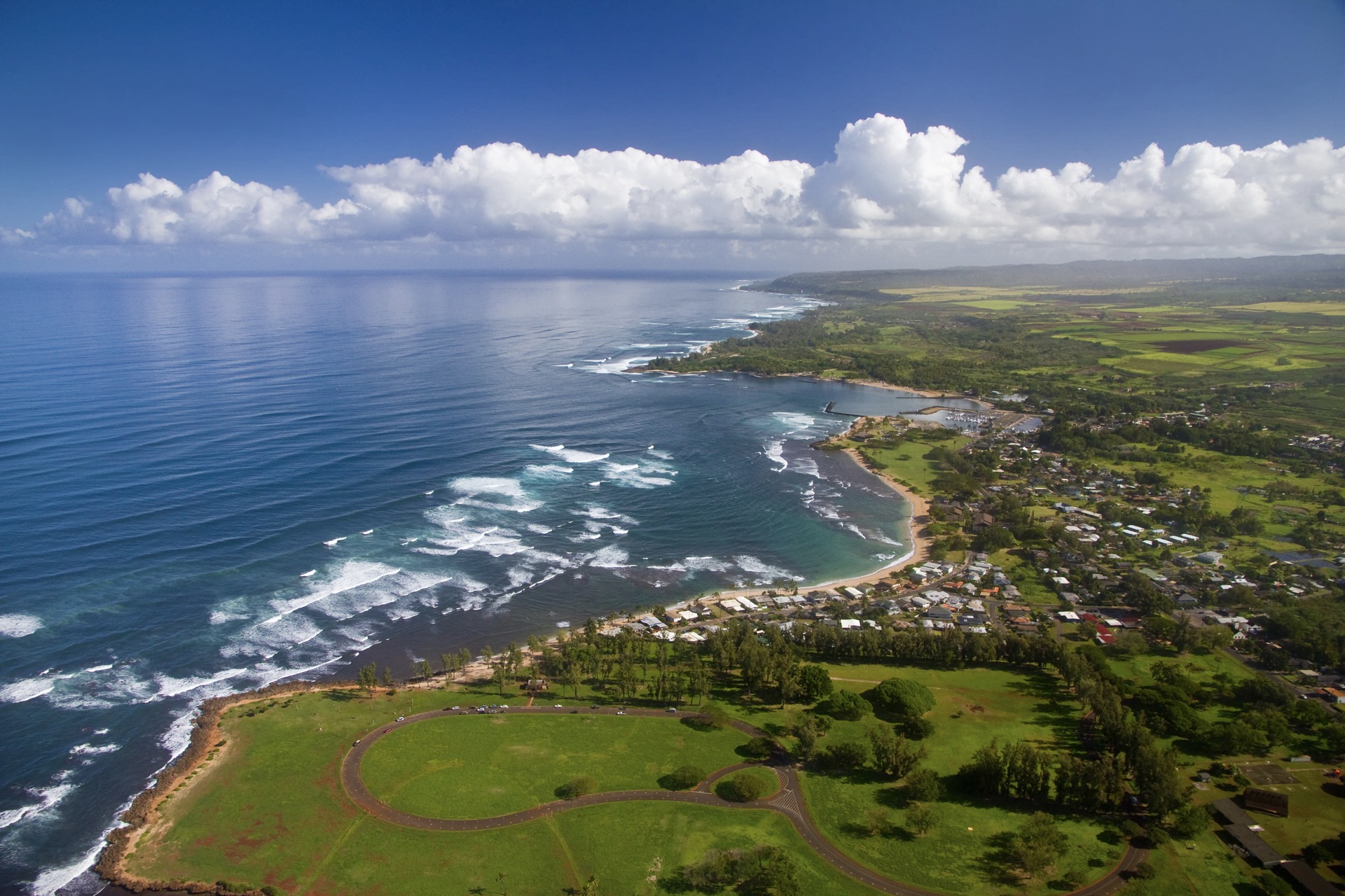 Explore Kaiaka Bay Beach Park | Travel Aloha Hawaii